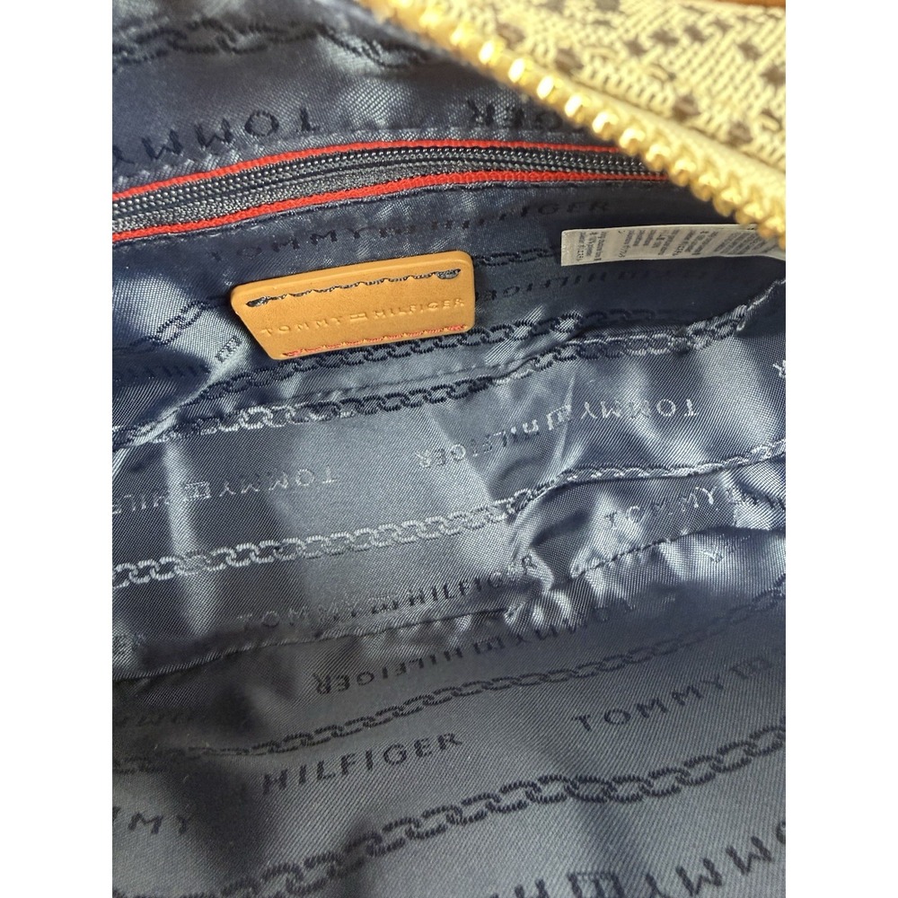 Tommy Hilfiger Signature Belt Bag Crossbody Camera Bag Monogram Canvas NWT - Picture 6 of 11